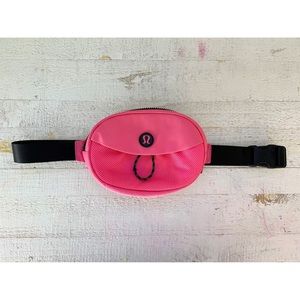 Lululemon Belt Bag - Pink